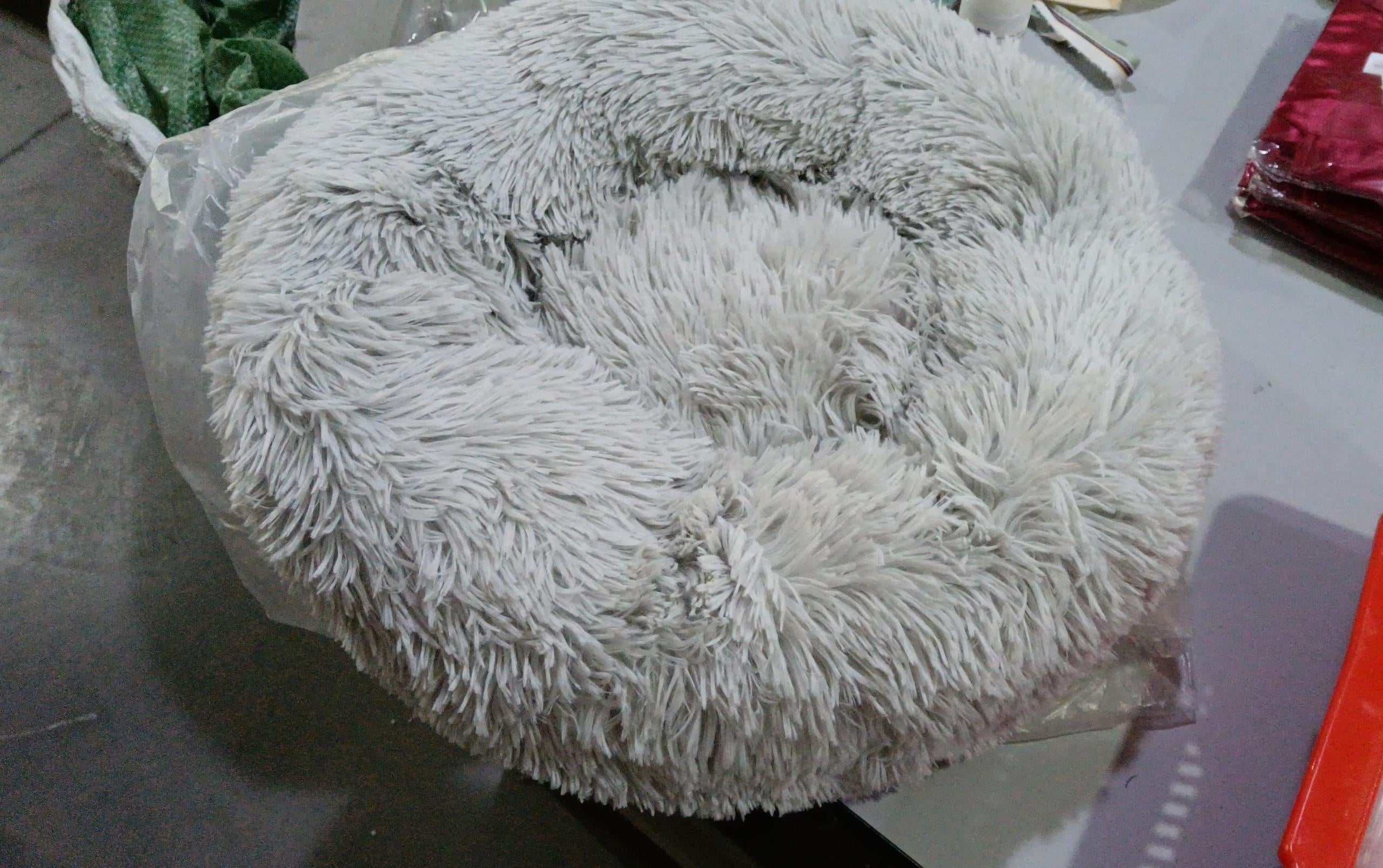 Round Plush Pet Bed for Small Dogs & Cats – Cozy Nest Mat for Puppies and Kittens